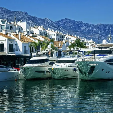 Pool&whirlpool Sauna *